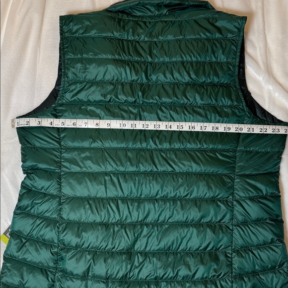 Women’s REI Spirulina Green 650 Down Vest, NWT - Picture 7 of 13